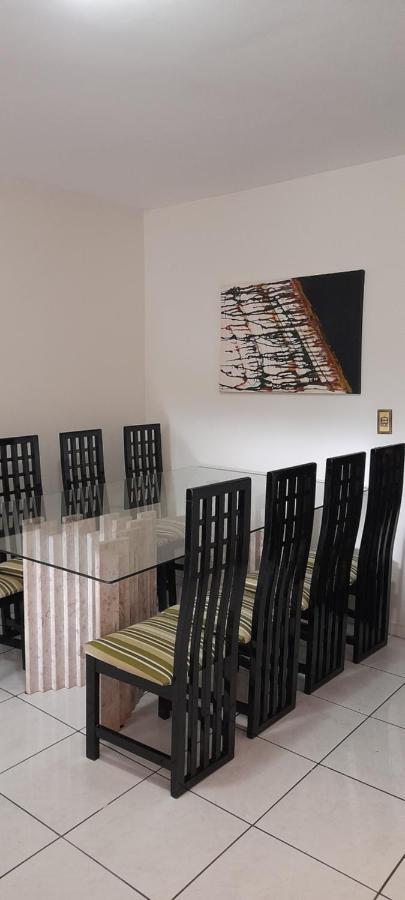Apartamento espaçoso com estacionamento incluído Foz do Iguaçu Exterior foto